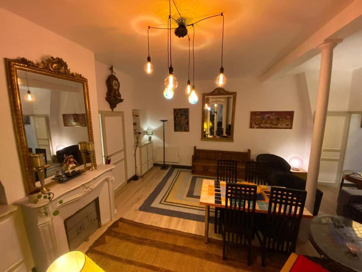 Romantic Apartment In Paris Exterior photo